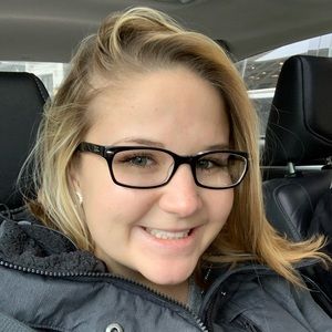 Meet your Posher, Clare